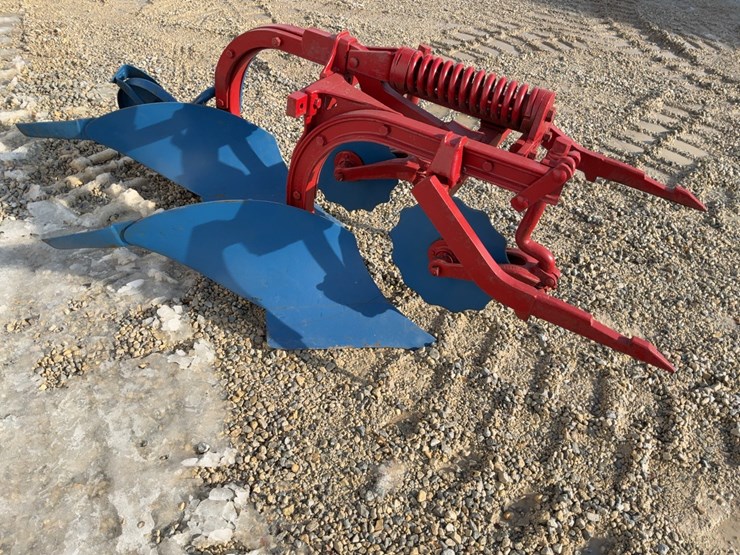 ih-2-14”-plow-image-5