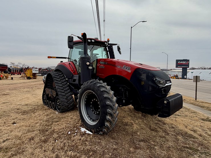 2021-case-ih-magnum-340-afs-connect-rowtrac-image-7