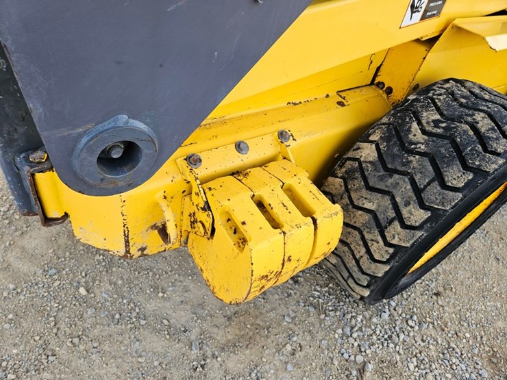 new-holland-ls180-image-15