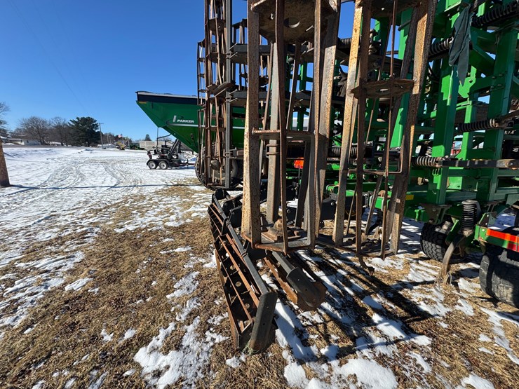 john-deere-2310-image-6