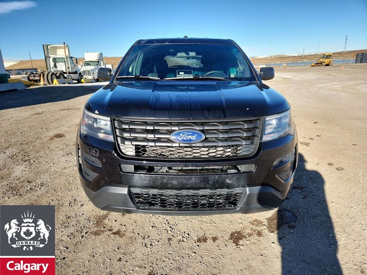 2019-ford-explorer-image-9