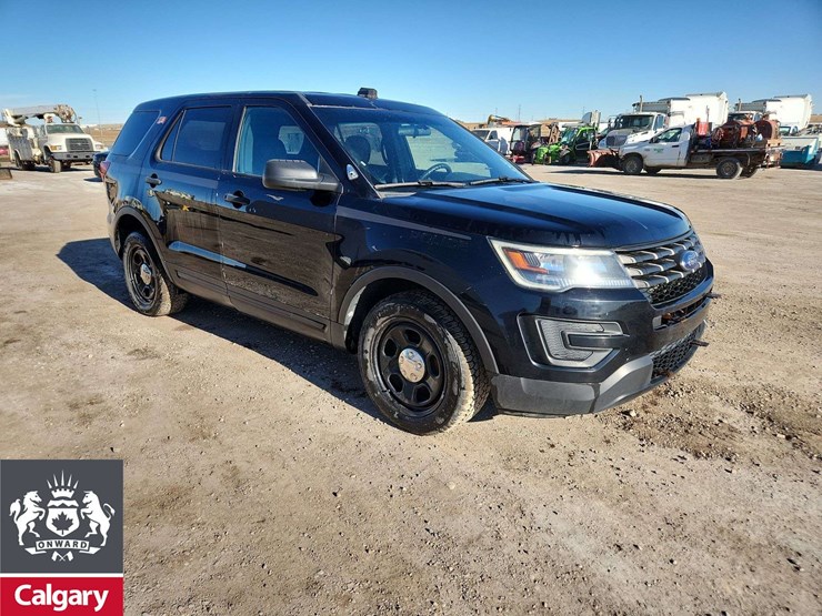 2017-ford-explorer-image-2
