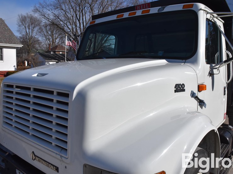 1999-international-4700-image-13