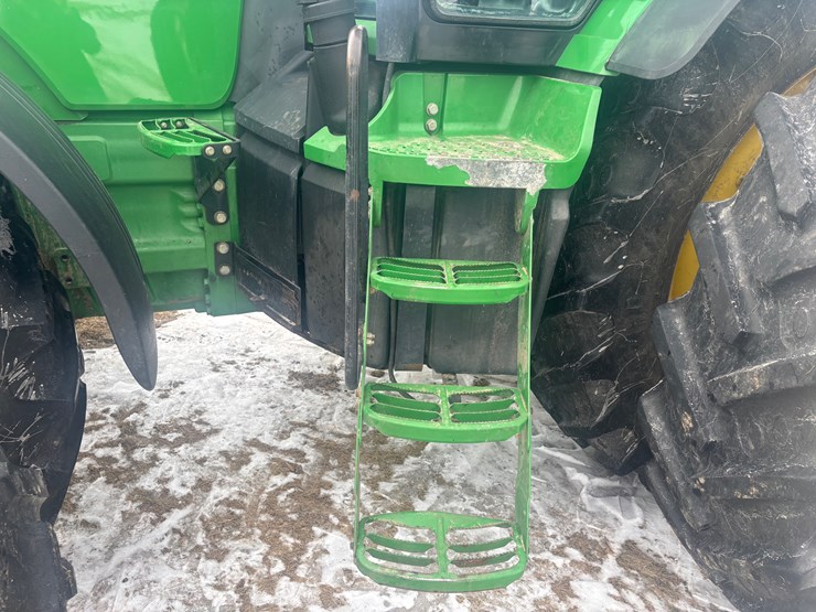 john-deere-8320-image-15