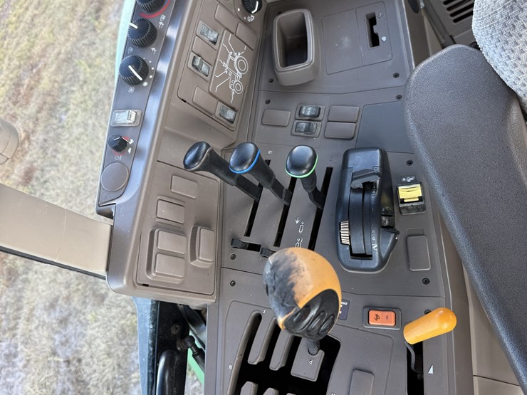 john-deere-6130m-image-11