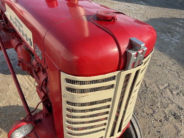 1957-mccormick-farmall-130-image-50