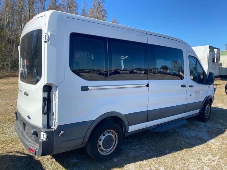 2017-ford-transit-image-3