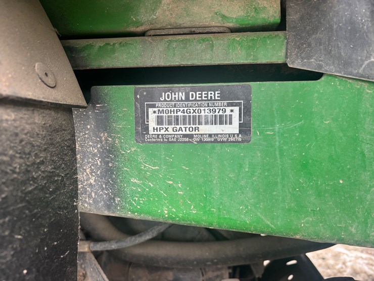 john-deere-gator-image-7