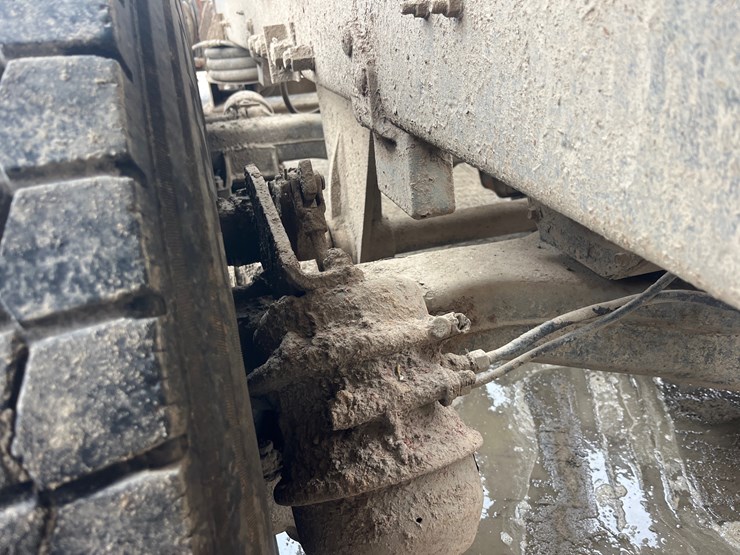 1998-mack-rd690s-image-19