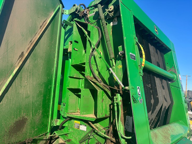 john-deere-568-image-11