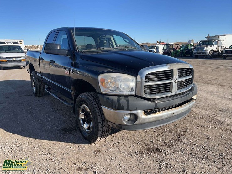 2008-dodge-ram-3500-image-2