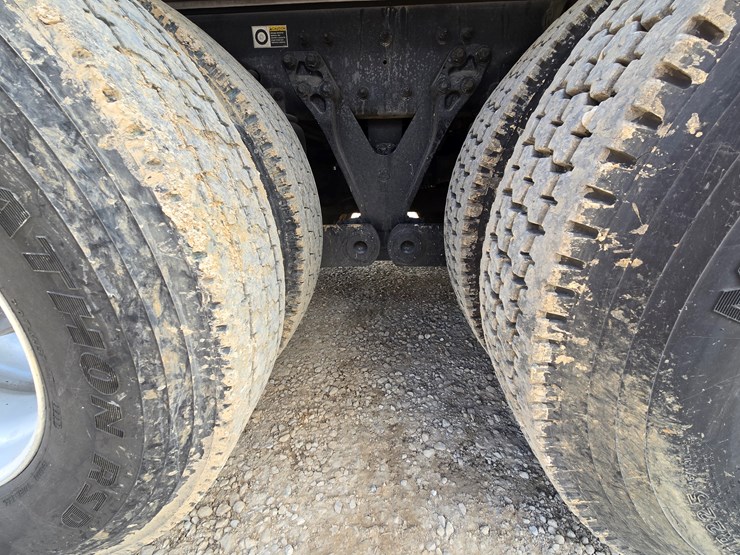 2015-kenworth-t800-image-98