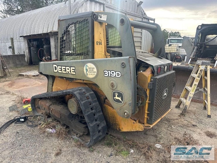 john-deere-319dt-crawler-skid-steer-image-5