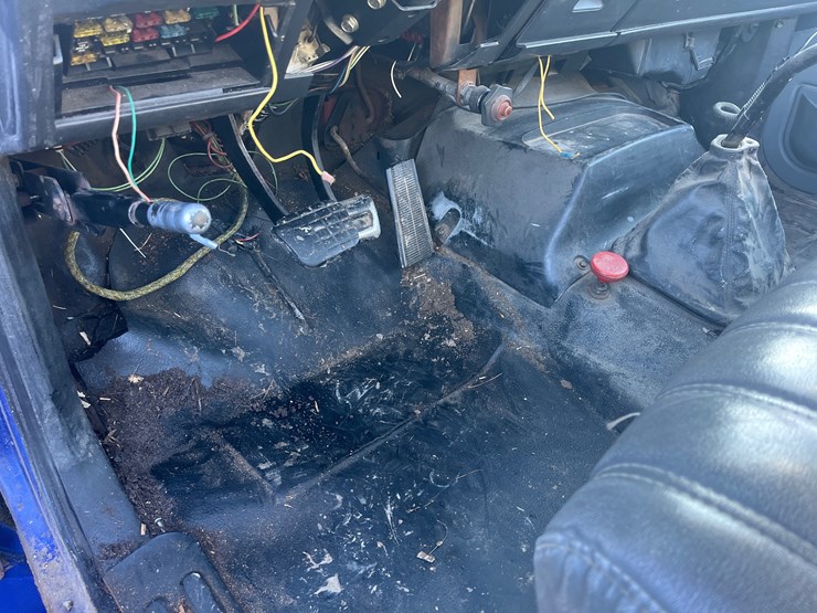 #4893-•-chevrolet-kodiak-service-truck-image-18