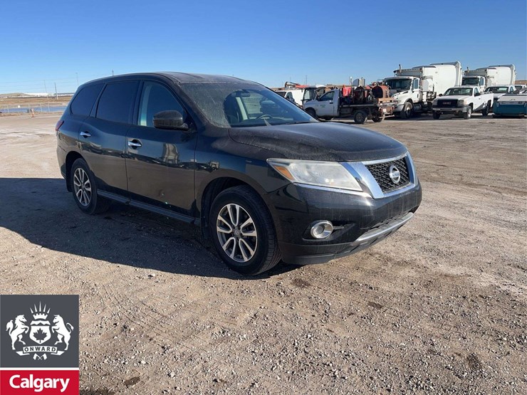 2015-nissan-pathfinder-image-2