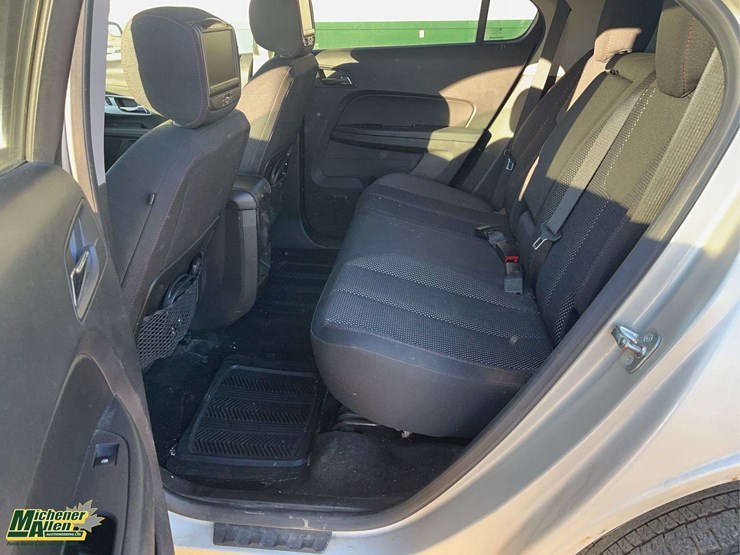 2013-chevrolet-equinox-image-15