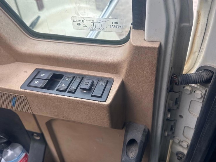 2020-mack-gr64f9-quad/a-dump-truck-image-24