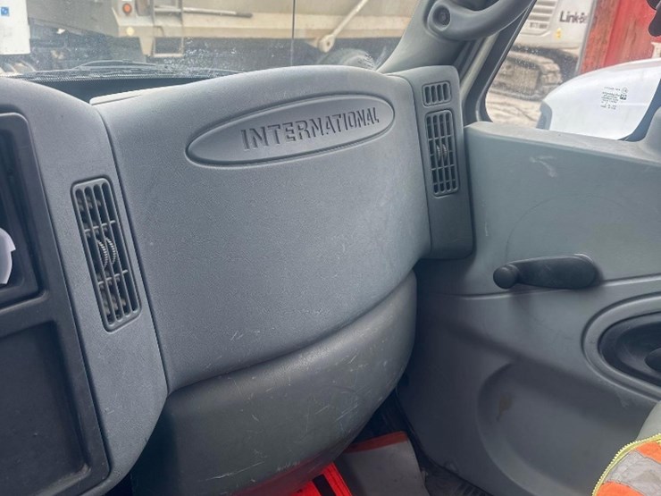 2002-international-4300-sba-image-20