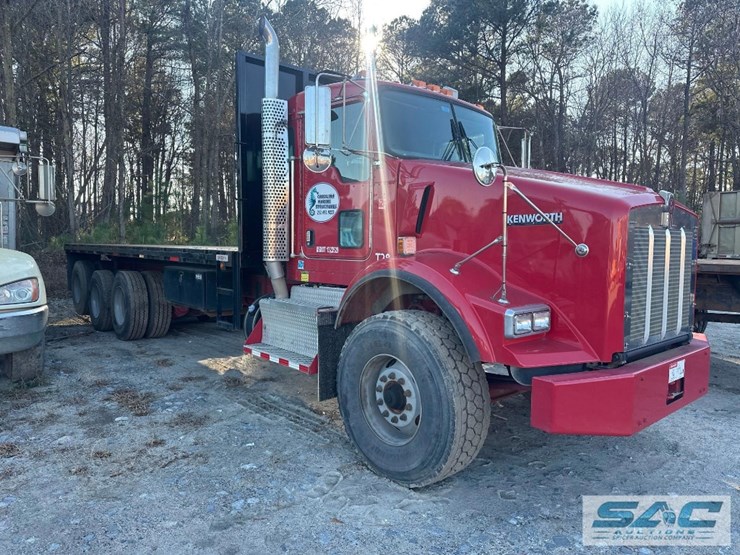 2019-kenworth-t800-image-2