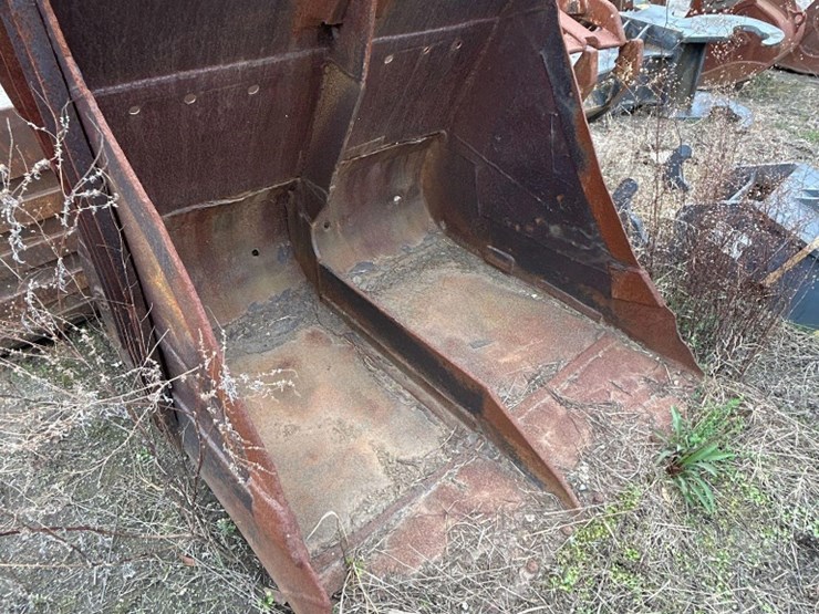 60in-excavator-bucket-image-1