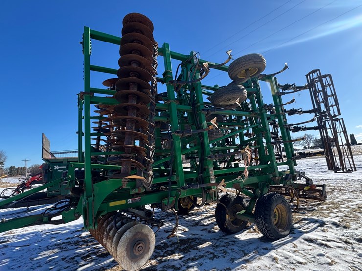 john-deere-2310-image-2