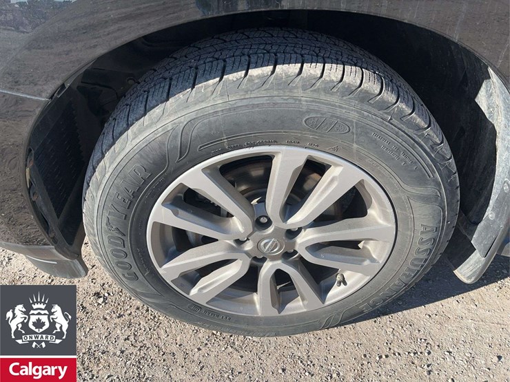 2015-nissan-pathfinder-image-10