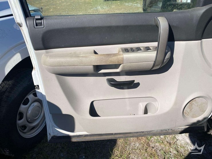 2008-chevrolet-silverado-3500-image-11