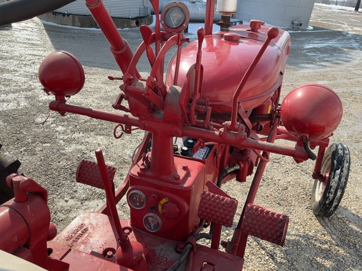 1952-mccormick-farmall-super-c-image-52