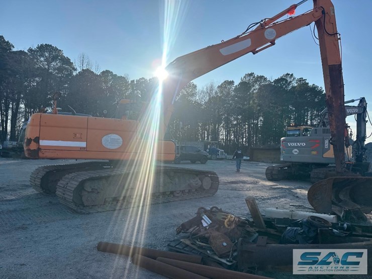 2013-doosan-dx225-lc-image-3