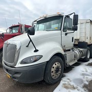 2017 INTERNATIONAL LF687