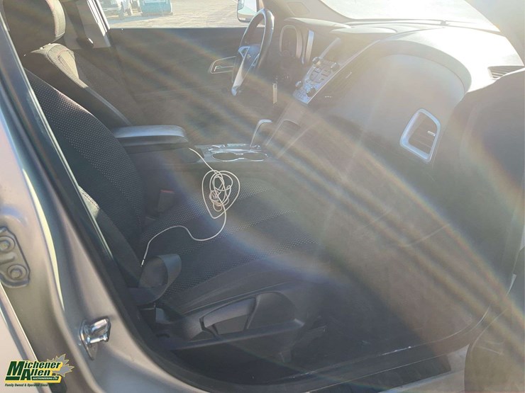 2013-chevrolet-equinox-image-18