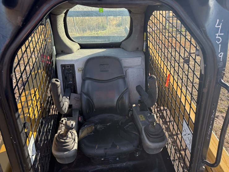 caterpillar-259d-image-7