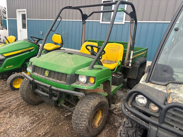 john-deere-gator-image-1