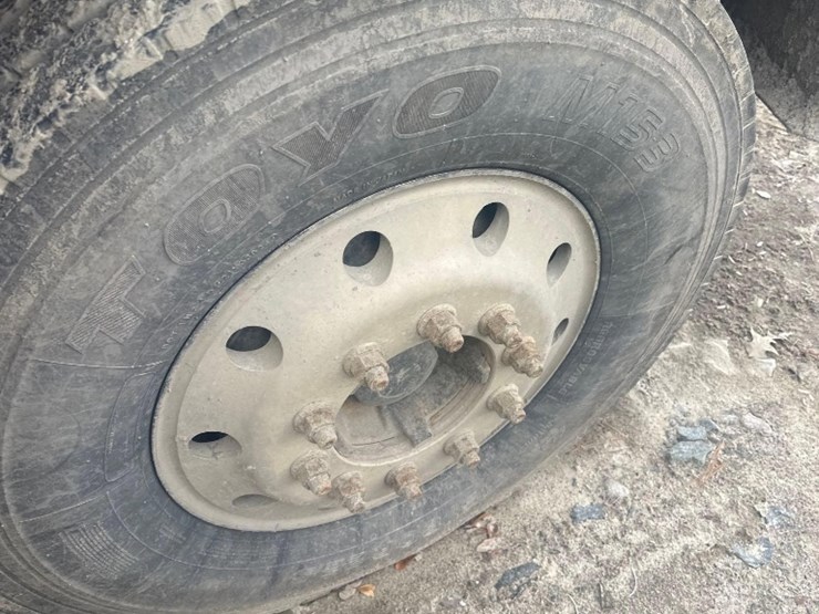 2020-mack-gr64f9-quad/a-dump-truck-image-6