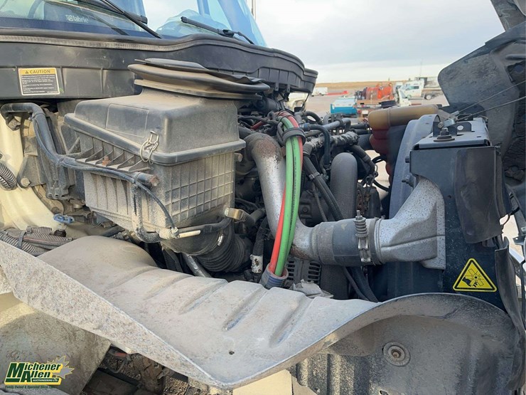 2017-international-workstar-7400-image-23