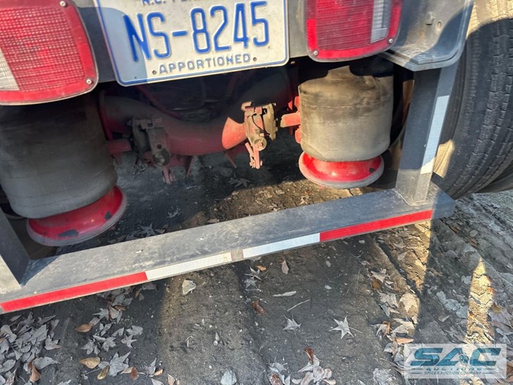 2019-kenworth-t800-image-5