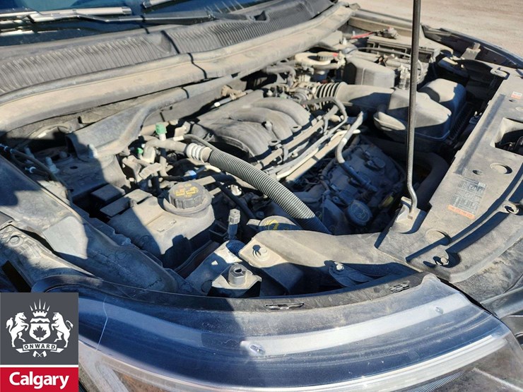 2019-ford-explorer-image-25