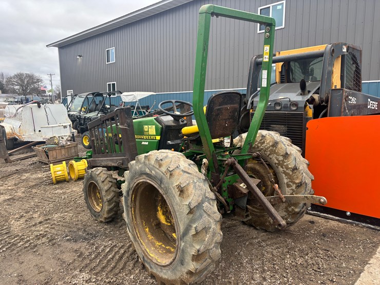 john-deere-790-image-3