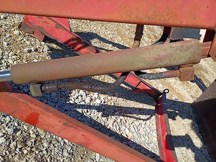 massey-ferguson-1016-image-16