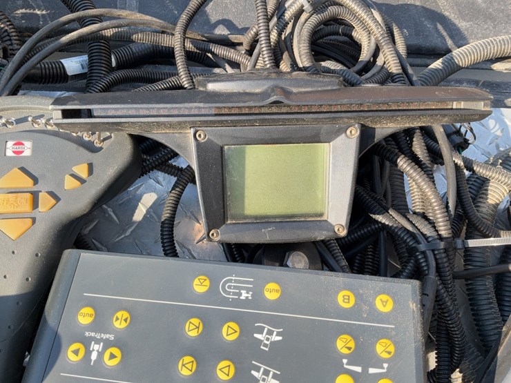 2024-hardi-commander-45-pull-type-sprayer-image-66