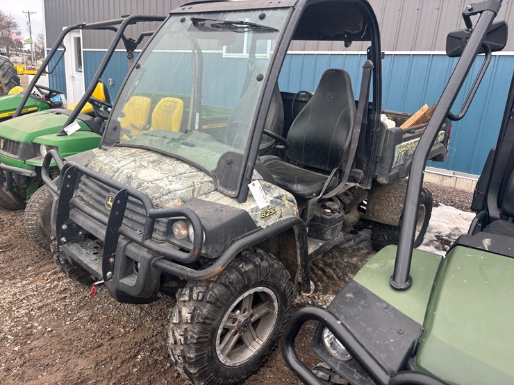 john-deere-gator-image-1