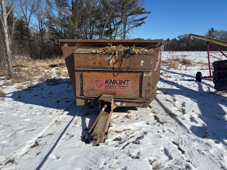 #4828-•-knight-manure-spreader-image-8