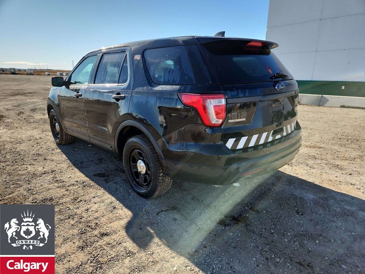 2017-ford-explorer-image-3