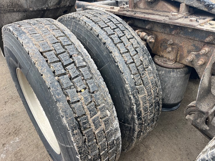 2006-international-9200-image-18