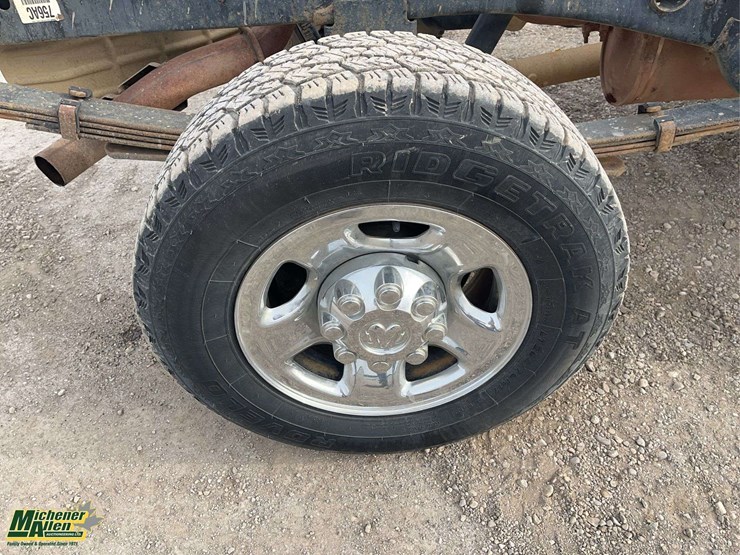 2013-dodge-2500-image-12