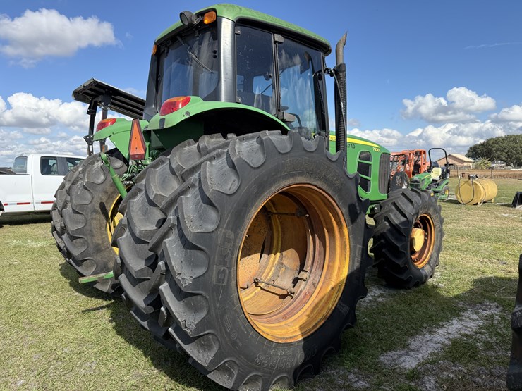 john-deere-7230-image-6