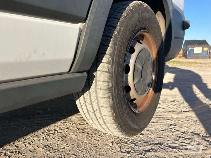 2017-ford-transit-image-24