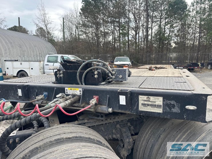 2023-landoll-455b-image-23