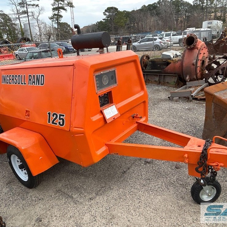 INGERSOLL RAND 125 S/A PORTABLE AIR COMPRESSOR