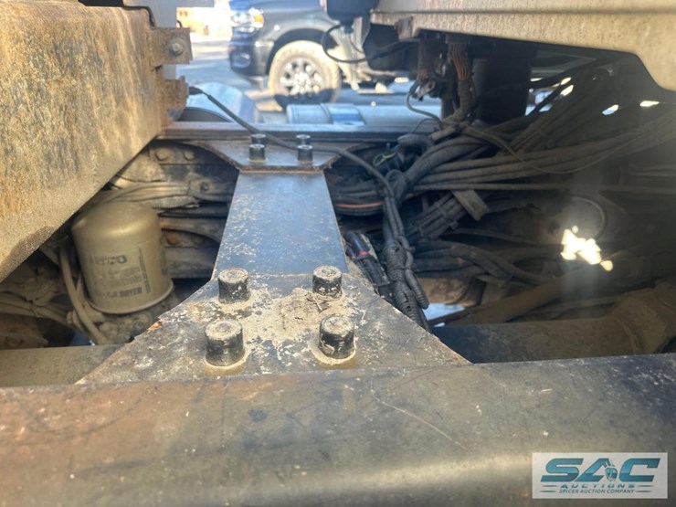 2019-mack-gr64f9-quad/a-dump-truck-image-11